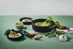 Le Creuset Sautepan with Lid -Knives Popular Store LECREUSET6 1123