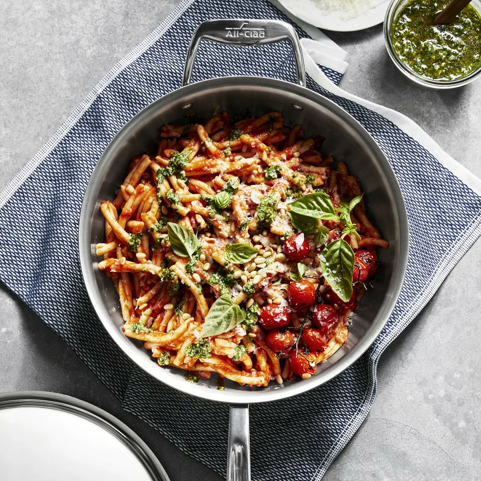 All-Clad d5 Stainless-Steel Essential Pan 4 All-Clad d5 Stainless-Steel Essential Pan - Image 4