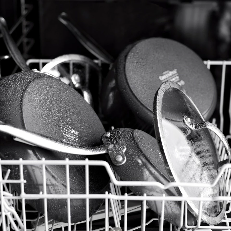 GreenPan™ Revolution Ceramic Non-Stick Frying Pan 6 GreenPan™ Revolution Ceramic Non-Stick Frying Pan - Image 6