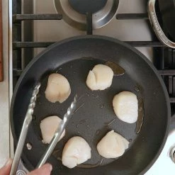 Le Creuset Toughened Non-Stick Frying Pan -Knives Popular Store le creuset toughened nonstick pro fry pan 202232 0011 le creuset toughened nonstick pro fry pan z