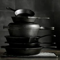 Lodge Cast-Iron Covered Deep Skillet -Knives Popular Store lodge cast iron covered deep skillet alt2 imgz